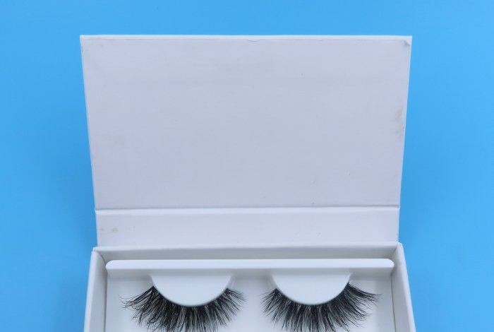 Magnetic eyeliner and lashes manufacturer / magnetic eye liner and lash supplier