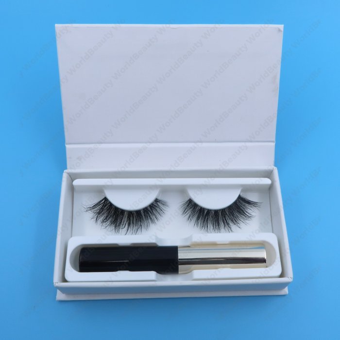 Magnetic eye liner and lashes 001