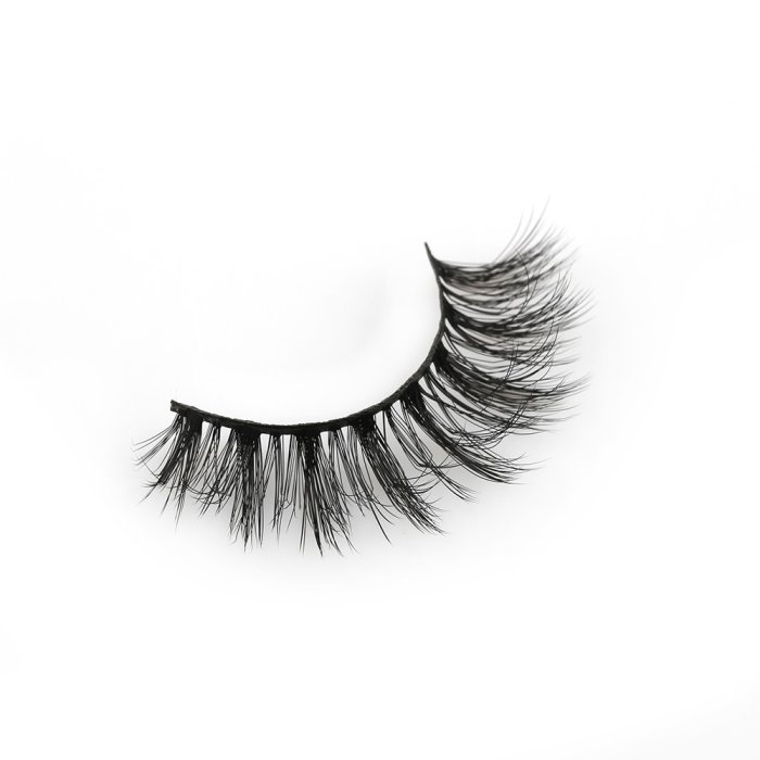 Invisible magnetic eyelash IM03